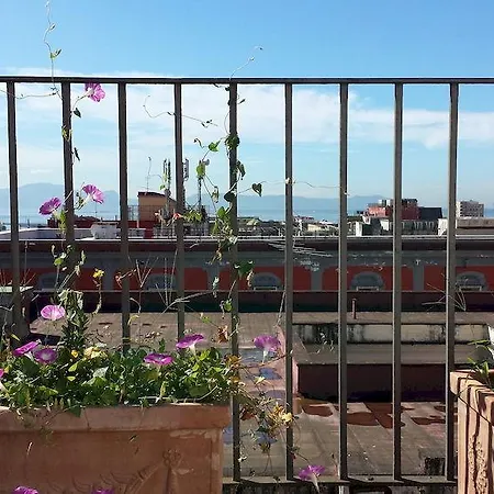 Le Terrazze Di Neapolis Frühstückspension Neapel